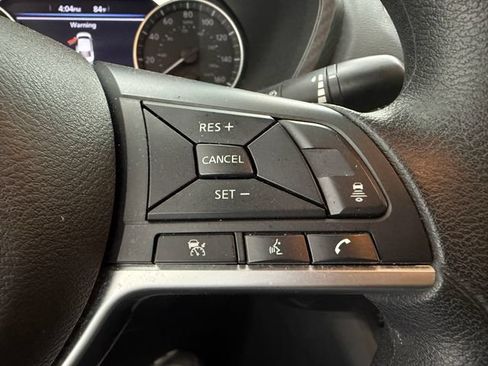 Used 2024 Nissan Sentra SV FWD image 11