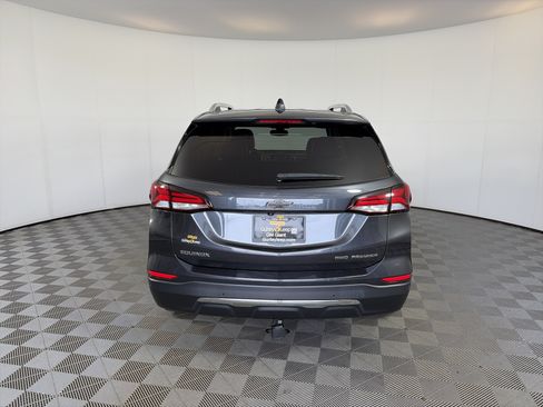 Used 2022 Chevrolet Equinox Premier AWD/4WD image 9