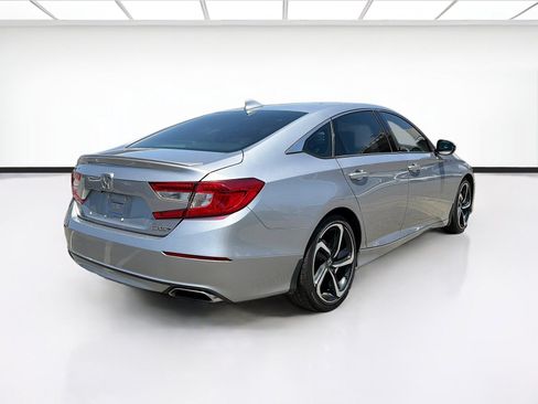 Used 2020 Honda Accord Sport image 4