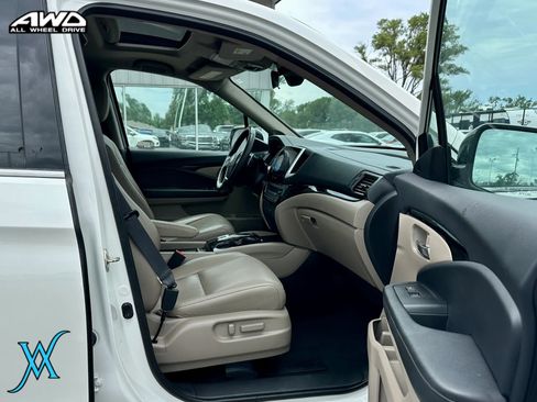 Used 2018 Honda Pilot Elite image 18