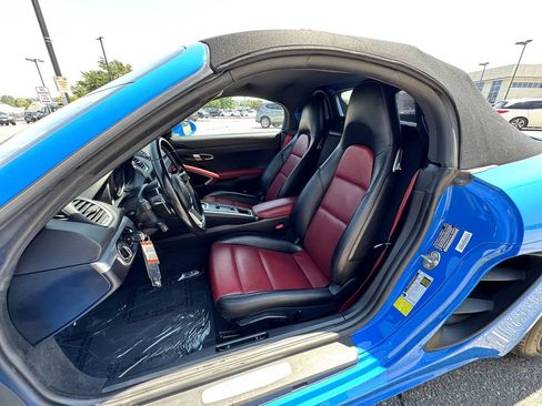 Used 2023 Porsche 718 Boxster S RWD image 21