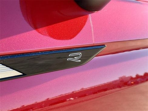 Certified 2024 Volkswagen Tiguan SE R-Line image 9