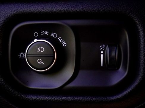 Used 2022 RAM 1500 Big Horn image 11