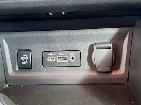 Used 2024 Nissan Sentra SV w/ Trunk Package image 16