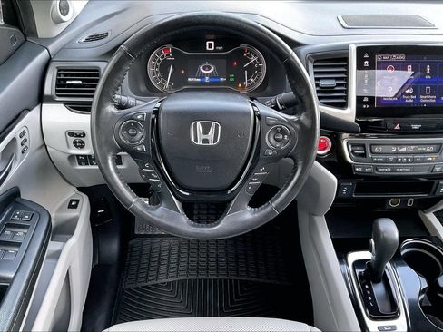Used 2019 Honda Ridgeline RTL-E image 8