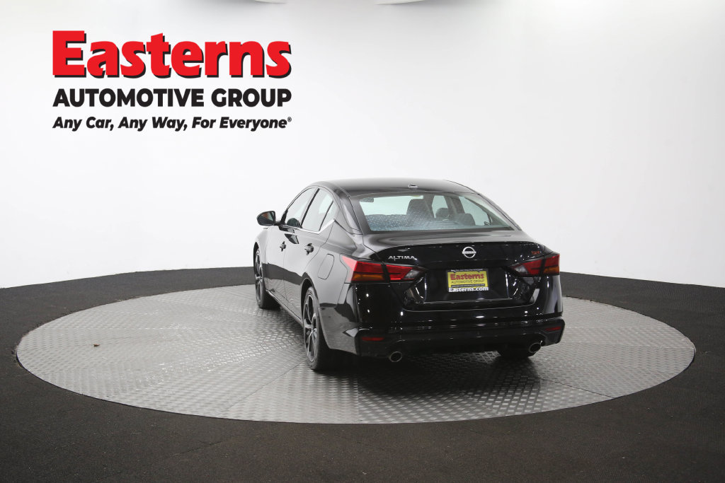Used 2024 Nissan Altima 2.5 SR FWD image 68