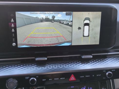 Used 2023 Kia Carnival SX Prestige image 22