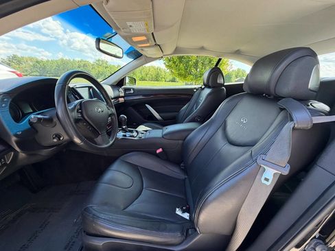 Used 2013 INFINITI G37 Convertible w/ Premium Pkg RWD image 16