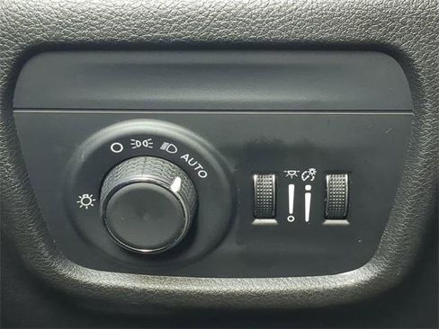 Certified 2024 Jeep Grand Cherokee L Laredo image 28