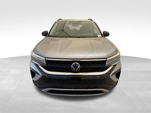 Used 2024 Volkswagen Taos S AWD/4WD image 7