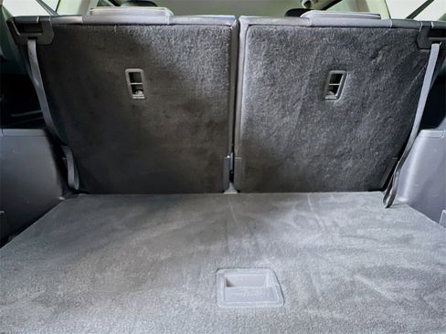 Used 2024 Volkswagen Atlas SE image 22