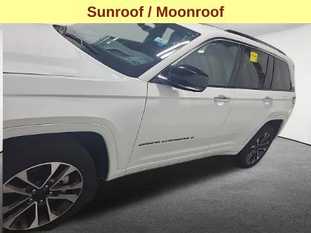 Used 2022 Jeep Grand Cherokee Overland w/ Adv Protech Group III AWD/4WD image 5