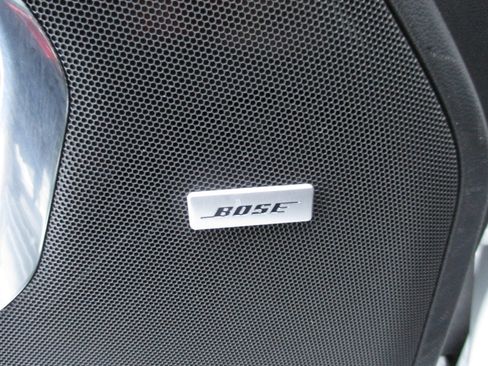 Used 2023 Chevrolet Suburban RST w/ Luxury Package image 17