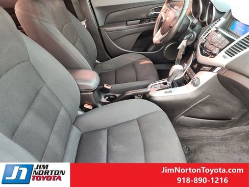 Used 2012 Chevrolet Cruze LT image 15