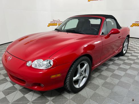 Used 2003 MAZDA MX-5 Miata LS image 1