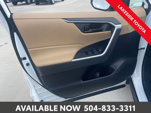 Certified 2025 Toyota RAV4 LE image 25