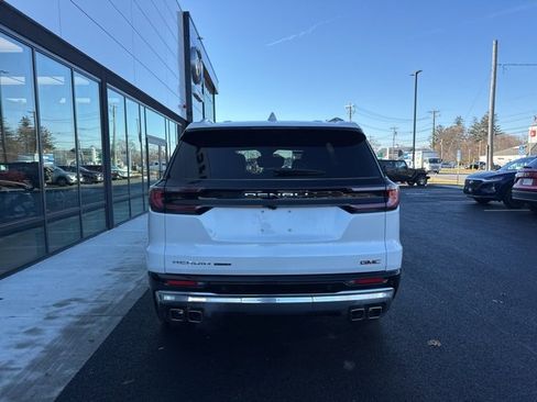 Used 2024 GMC Acadia Denali w/ Super Cruise Package image 4