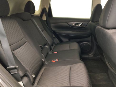 Used 2019 Nissan Rogue SV FWD image 19