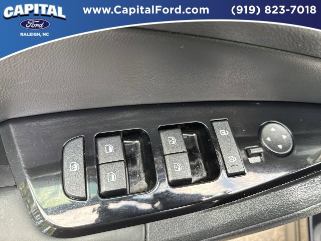 Used 2025 Kia Sportage EX w/ Premium Package FWD image 21