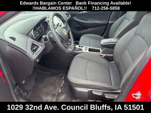 Used 2017 Chevrolet Cruze LS FWD image 13
