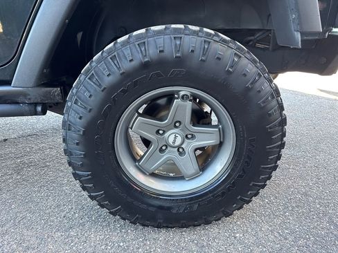 Used 2012 Jeep Wrangler Unlimited Rubicon w/ Connectivity Group image 52