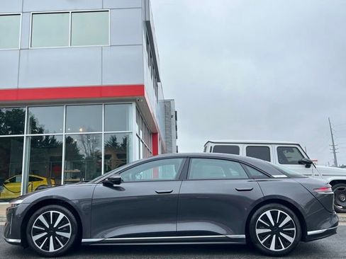 Used 2024 Lucid Air Touring AWD/4WD image 15