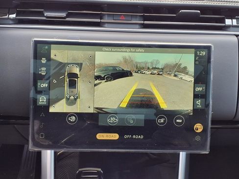 New 2025 Land Rover Range Rover Long Wheelbase SE image 14