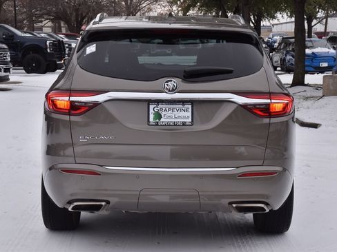 Used 2020 Buick Enclave Avenir w/ Avenir Technology Package image 9