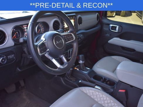 Used 2021 Jeep Wrangler Unlimited Sahara image 8