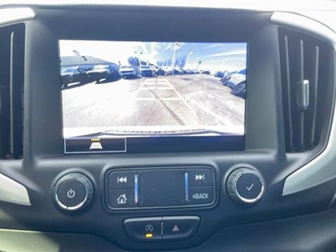 Used 2022 GMC Terrain SLE w/ Driver Convenience Package image 24