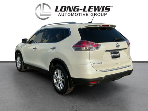 Used 2016 Nissan Rogue SV w/ SV Premium Package FWD image 4