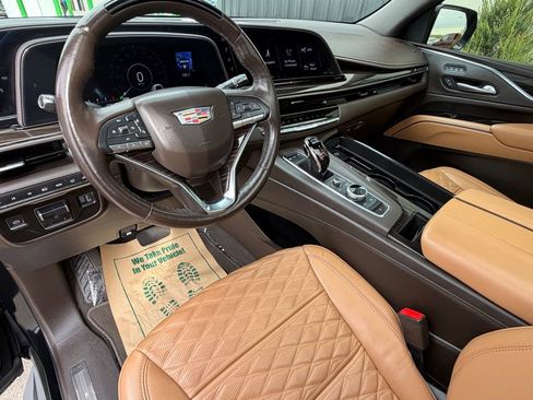 Used 2022 Cadillac Escalade ESV Sport w/ Touring Package AWD/4WD image 10
