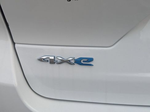 Used 2022 Jeep Grand Cherokee Overland w/ Advanced Protech Group III image 8