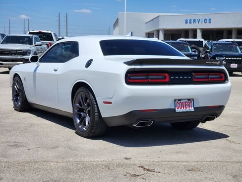 Used 2023 Dodge Challenger R/T Scat Pack RWD image 7