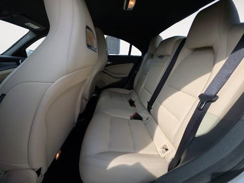 Used 2017 Mercedes-Benz CLA 250 image 13