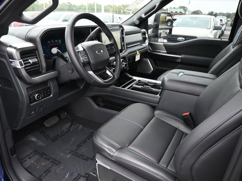 New 2026 Ford F350 Platinum image 17