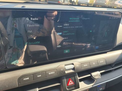 Used 2025 Kia K4 LXS image 22