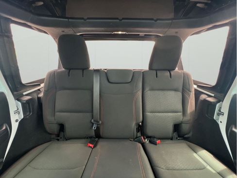 Used 2019 Jeep Wrangler Unlimited Rubicon AWD/4WD image 15