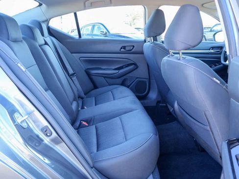 Used 2023 Nissan Altima 2.5 SV image 10