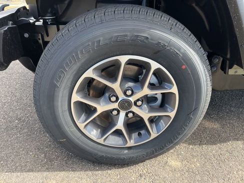 New 2026 Jeep Gladiator Sport image 9