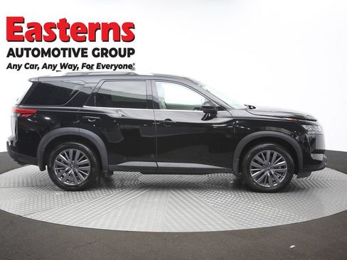 Used 2023 Nissan Pathfinder SL w/ SL Premium Package AWD/4WD image 48
