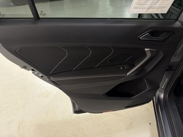 Certified 2024 Volkswagen Tiguan SE R-Line AWD/4WD image 24