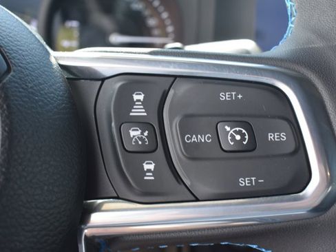 Used 2024 Jeep Wrangler High Altitude AWD/4WD image 22