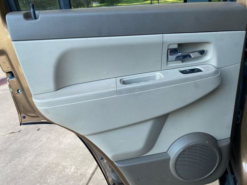 Used 2012 Jeep Liberty Sport w/ Popular Equipment Group RWD image 14
