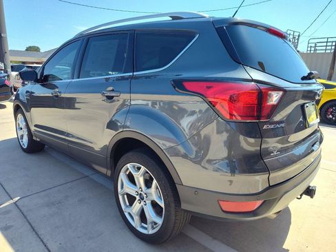 Used 2019 Ford Escape Titanium AWD/4WD image 6