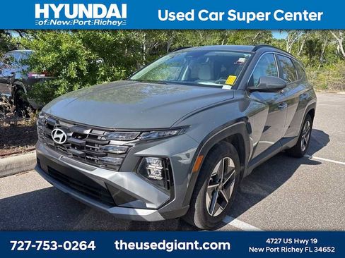 Used 2025 Hyundai Tucson SEL FWD image 1