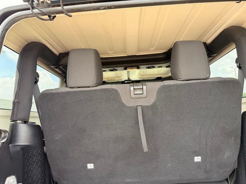 Used 2016 Jeep Wrangler Sport AWD/4WD image 28