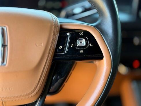 Used 2021 Lincoln Aviator Black Label w/ Dynamic Handling Package image 32