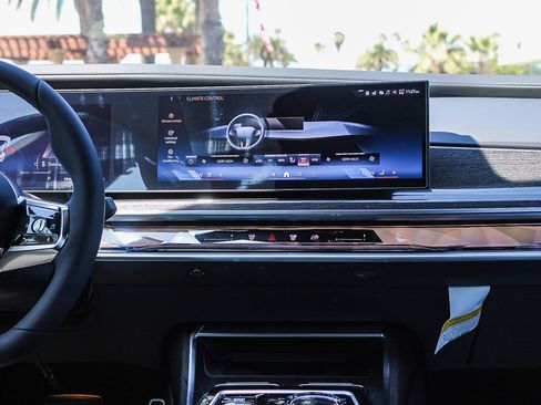 New 2026 BMW i7 eDrive50 w/ M Sport Package RWD image 11