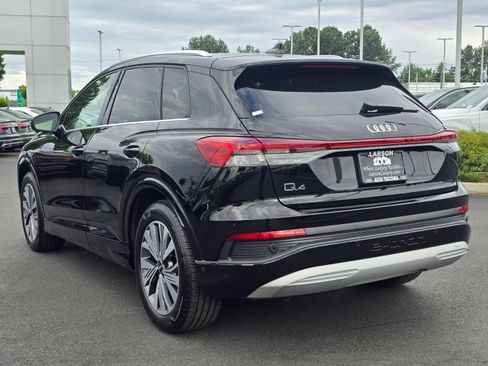 Used 2023 Audi Q4 e-tron Premium Plus w/ Premium Plus RWD image 3